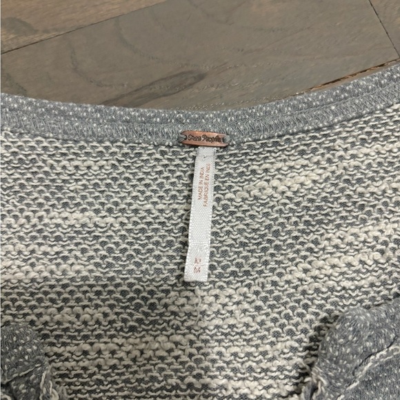 Free People Gray Oversized Gray Sweatshirt.Wide Sleeve Crochet Detail. Medium - Picture 3 of 7